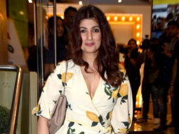 Twinkle Khanna Attends Finale of Crossword Book Awards 2020 | Part 1