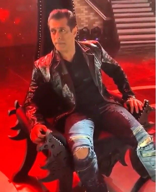 Bigg Boss 13 Grand Finale: Salman Khan to perform on 'Munna Badnaam Hua', check out sneak peek video Bigg Boss 13 Grand Finale: Salman Khan to perform on 'Munna Badnaam Hua', check out sneak peek video