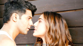 Movie Stills Of The Movie Coolie No. 1