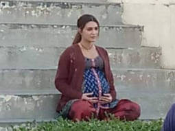 Kriti Sanon cradles her baby bump in LEAKED PHOTO from the sets of Mimi