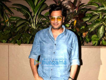 Photos: Bhool Bhulaiyaa 2 team snapped at producer Murad Khetani's house
