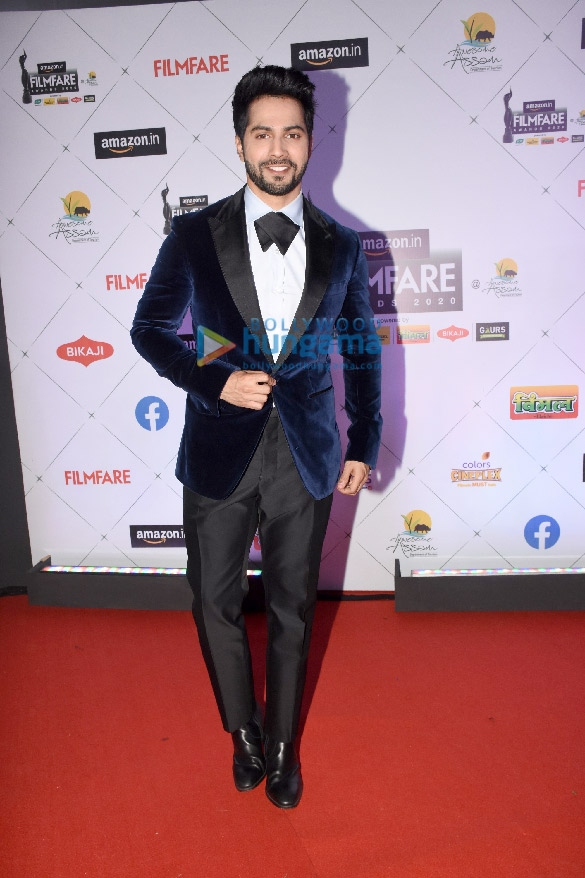 photos celebs grace the 65th filmfare awards 2020 11