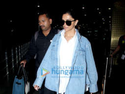 Photos: Deepika Padukone, Parineeti Chopra, Twinkle Khanna and others snapped at the airport
