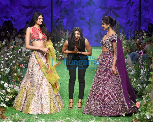 photos divya khosla kumar rhea chakraborty walk the ramp as show stoppers at lakme fashion week summerresort 2020 22