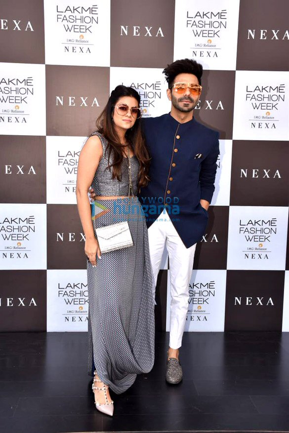 photos esha gupta soha ali khan and others snapped at the lakme fashion week summerresort 2020 16