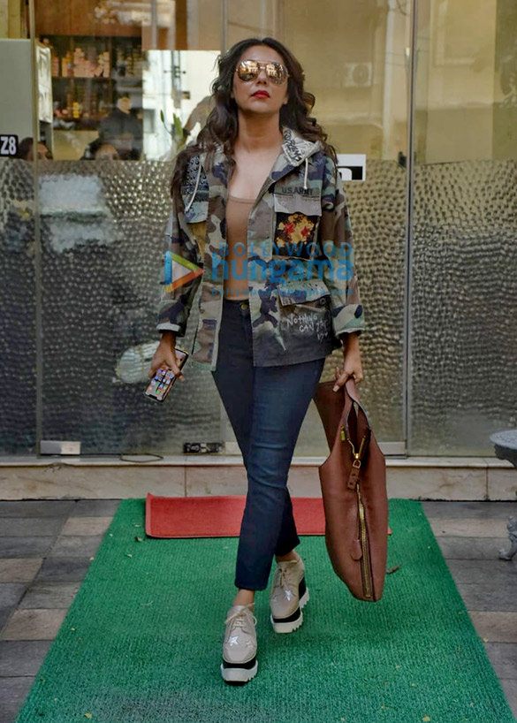 Photos: Gauri Khan spotted at Muah salon in Bandra Photos: Gauri Khan spotted at Muah salon in Bandra