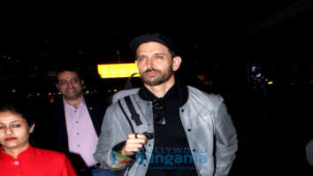 Photos: Hrithik Roshan, Janhvi Kapoor, Sunny Leone and others snapped at the airport
