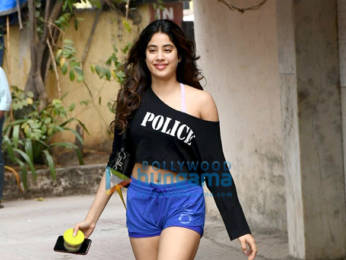 Photos: Janhvi Kapoor spotted outside the gym