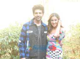 Photos: Kartik Aaryan and Sara Ali Khan snapped during Love Aaj Kal promotions