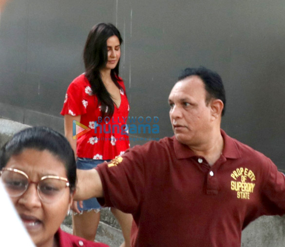 photos katrina kaif snapped at ramesh tauranis office 3
