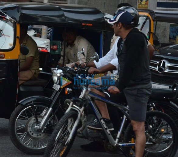 photos salman khan snapped riding his cycle 2