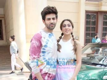 Photos: Sara Ali Khan and Kartik Aaryan snapped at Radio City office in Bandra