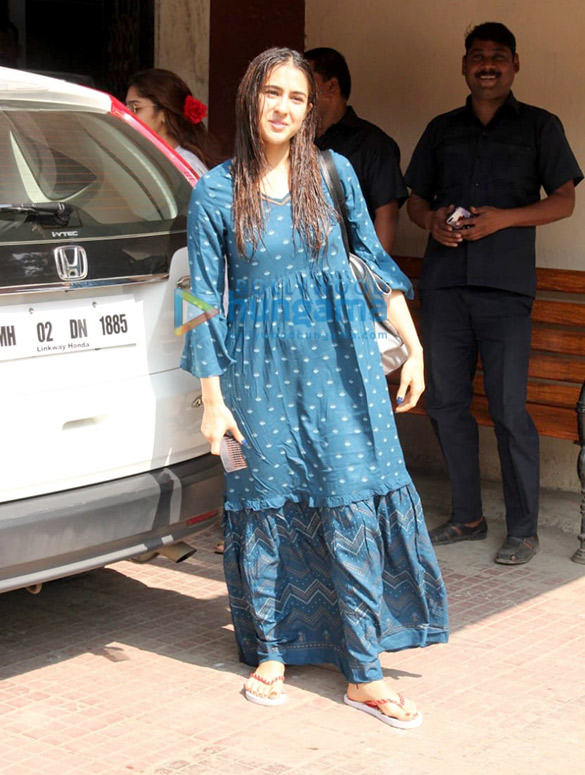 Photos: Sara Ali Khan and Janhvi Kapoor spotted at the Pilates gym