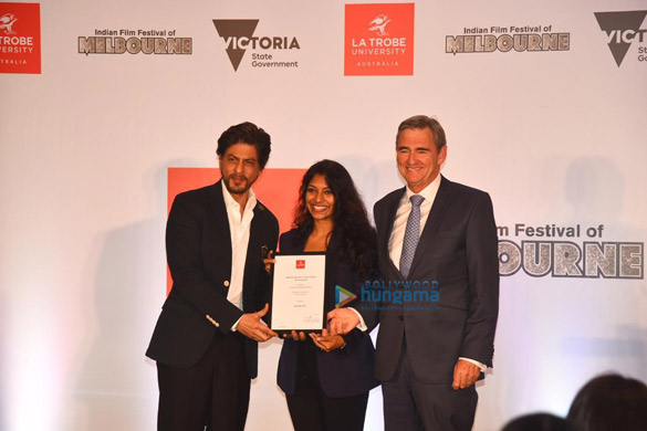 photos shah rukh khan and others snapped at the la trobe university scholarship event 1