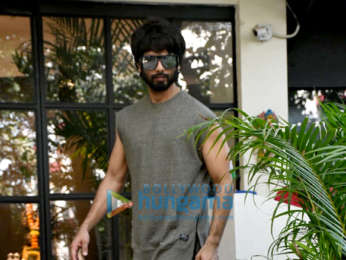 Photos: Shahid Kapoor and Mira Kapoor spotted at the gym