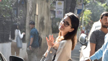 Photos: Sunny Leone snapped in Juhu