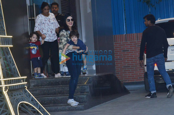 Photos: Sunny Leone spotted at play school in Juhu Photos: Sunny Leone spotted at play school in Juhu