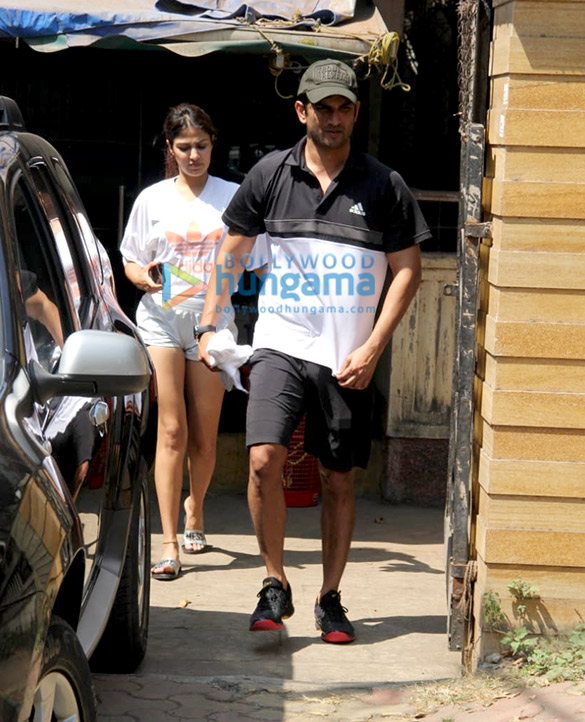 photos sushant singh rajput and rhea chakraborty spotted at the gym in bandra 1
