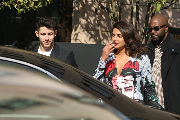 Priyanka Chopra steps out with Nick Jonas wearing a Moschino 'Dracula' shirt dress worth Rs. 45,971! Priyanka Chopra steps out with Nick Jonas wearing a Moschino 'Dracula' shirt dress worth Rs. 45,971!