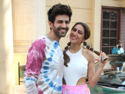 Sara Ali Khan with Kartik Aaryan spotted during Love Aaj Kal promotion