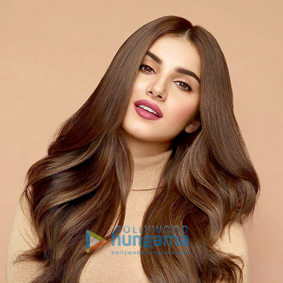 tara sutaria 14