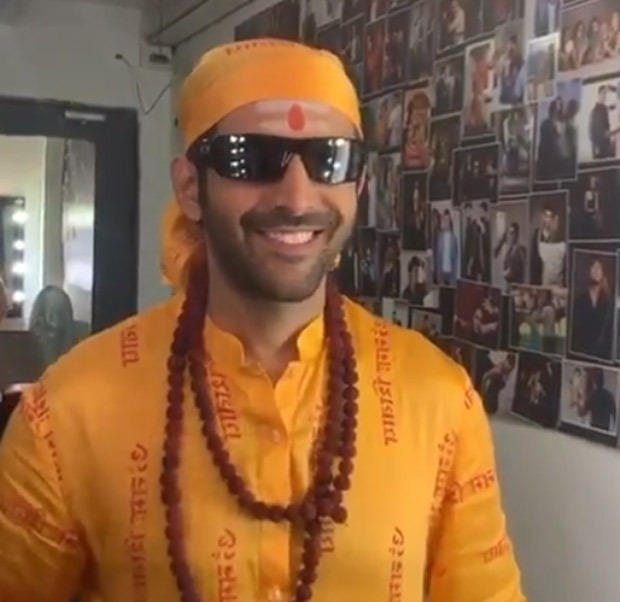 WATCH: Kartik Aaryan croons the title track ‘Hare Ram’ in godman avatar as Bhool Bhulaiyaa 2 team kickstarts Jaipur schedule 