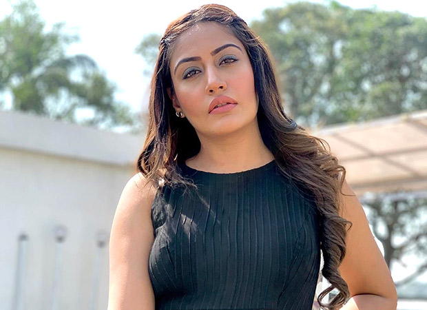 WOAH! Surbhi Chandna eats 4 green chillies for a scene in Sanjivani and we’re amazed by her dedication!