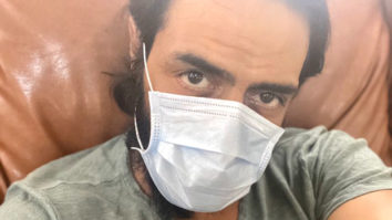 Amidst coronavirus outbreak, Arjun Rampal advises followers to wear mask and carry hand sanitizer