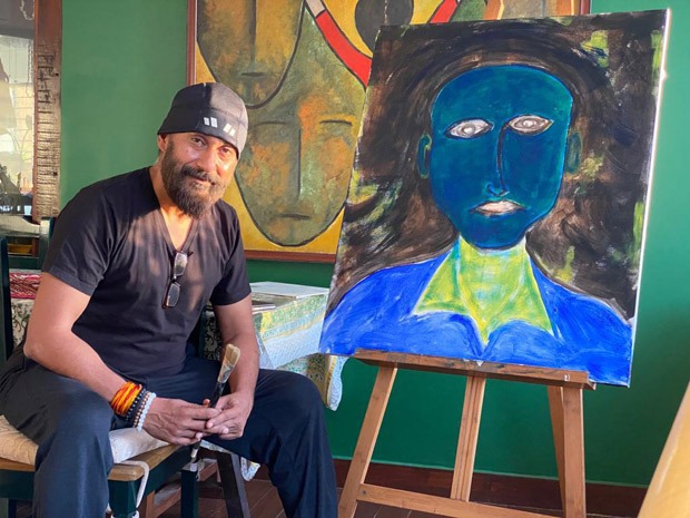 Coronavirus Outbreak: Vivek Agnihotri to sell his paintings to raise money for daily wage workers Coronavirus Outbreak: Vivek Agnihotri to sell his paintings to raise money for daily wage workers