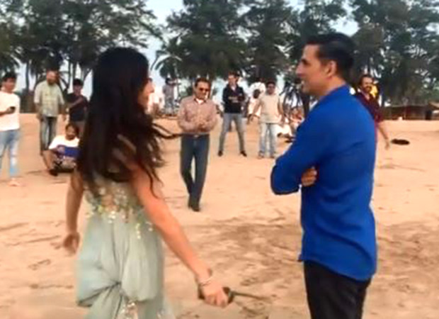 Watch: Akshay Kumar disapproves Katrina Kaif's failed attempt at after shoot games