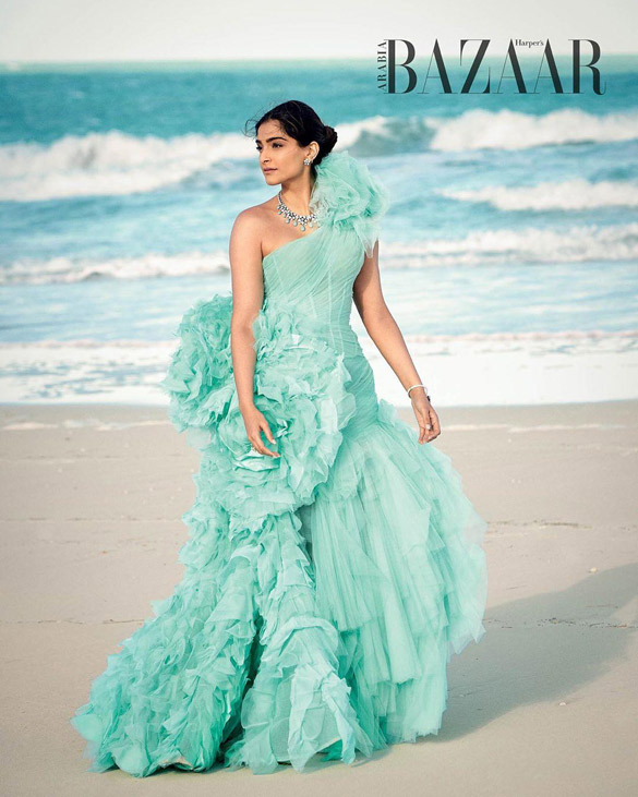 harpers bazaar 76