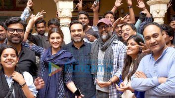 On The Sets Of The Movie Mimi