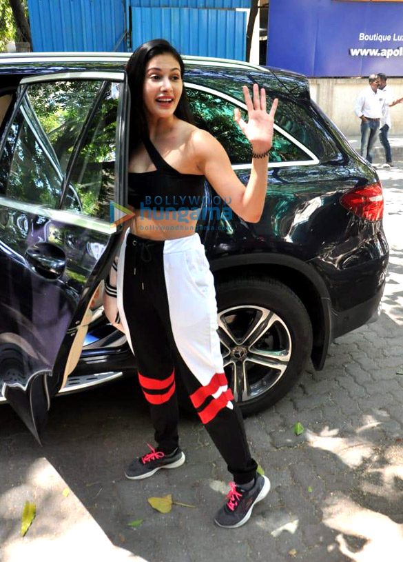 photos amyra dastur snapped at a dance class 3
