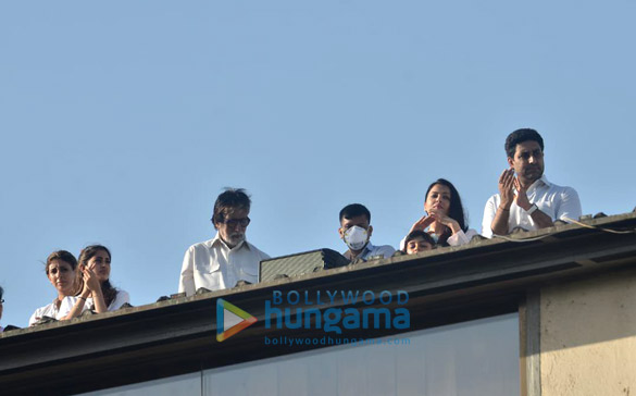 photos celebs indulge in clapping during janta curfew 7