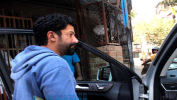 Photos: Farhan Akhtar and Javed Akhtar spotted at Shankar Mahadevan’s dubbing studio