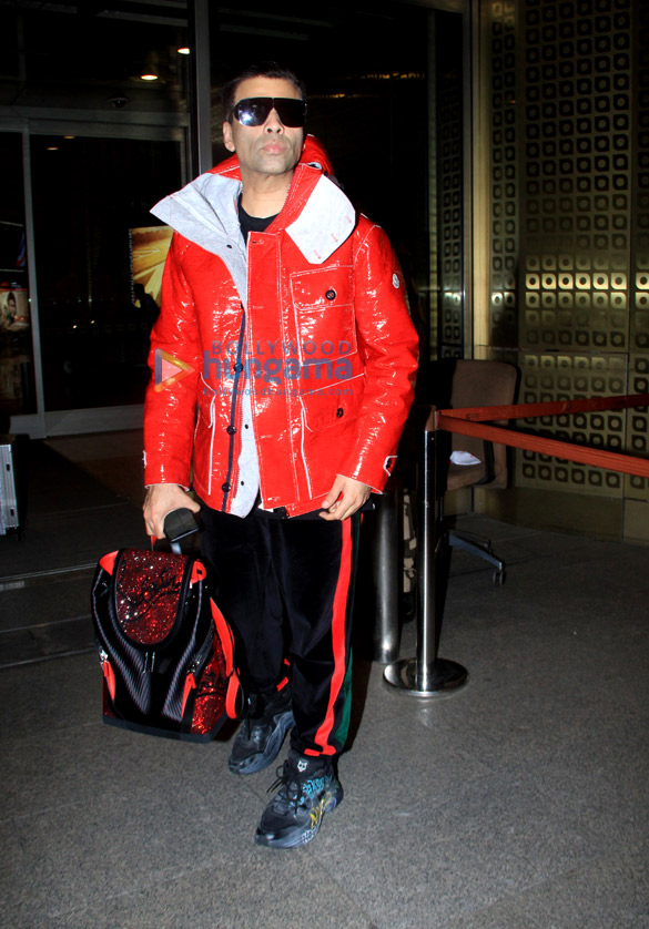 photos hrithik roshan sidharth malhotra karan johar and others snapped at the airport 3