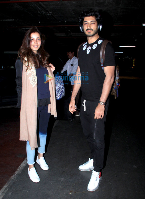 photos hrithik roshan sidharth malhotra karan johar and others snapped at the airport 6
