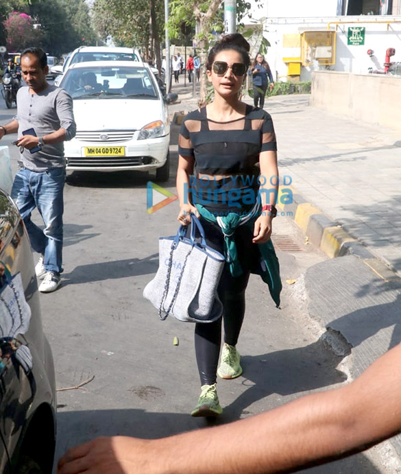 Photos: Patralekha spotted at Foodhall in Bandra Photos: Patralekha spotted at Foodhall in Bandra