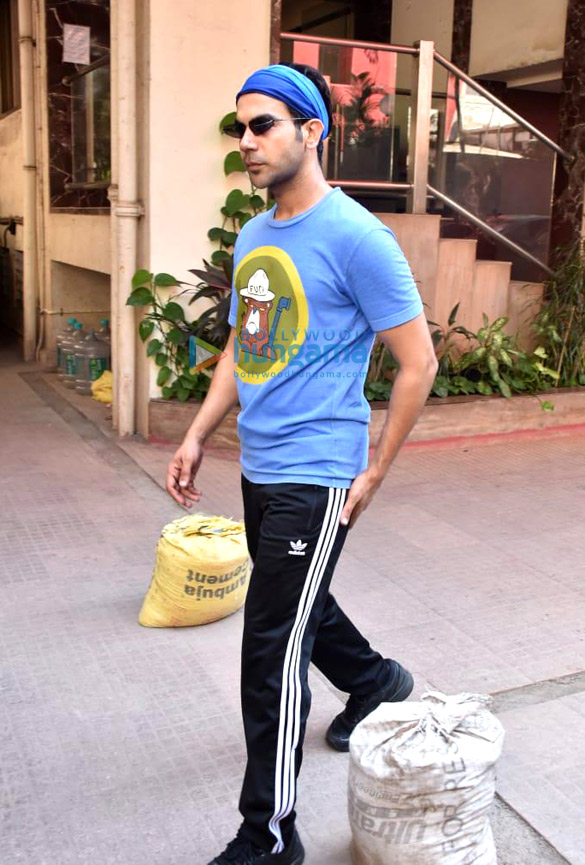 photos rajkummar rao snapped at kwan office in andheri 1 2