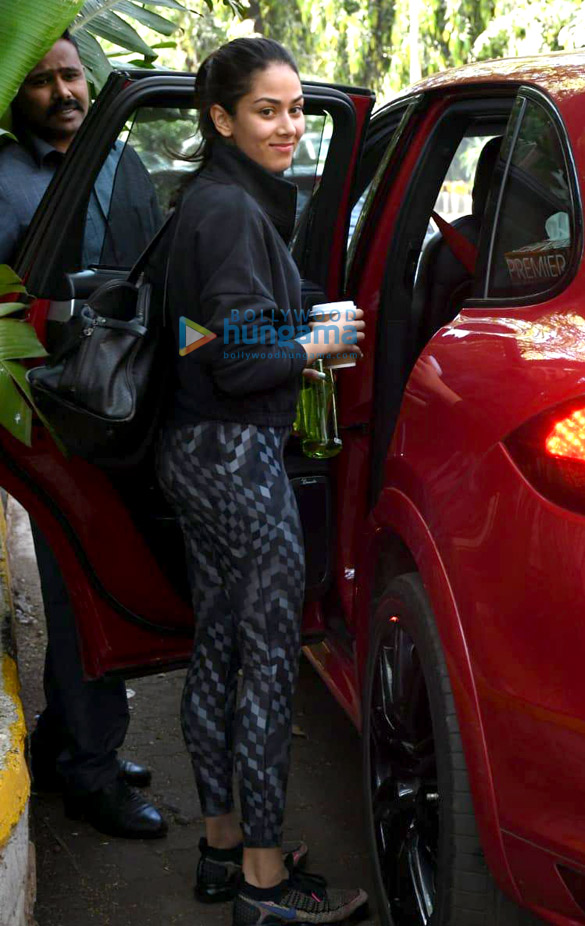 photos riteish deshmukh genelia dsouza mira rajput snapped at the gym 6