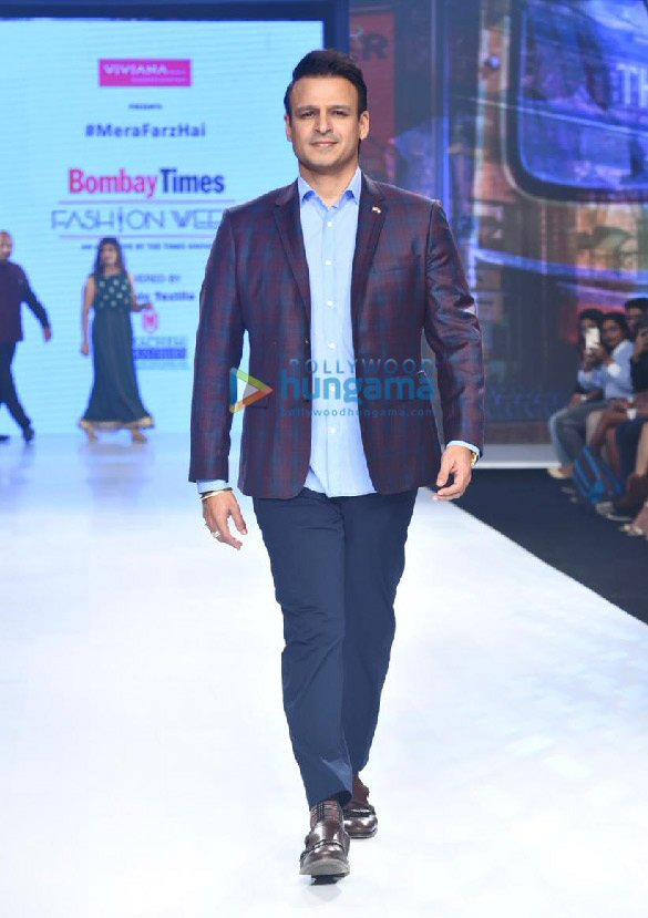 photos tamannaah bhatia vivek oberoi and others turn show stoppers at bt fashion week 2020 2