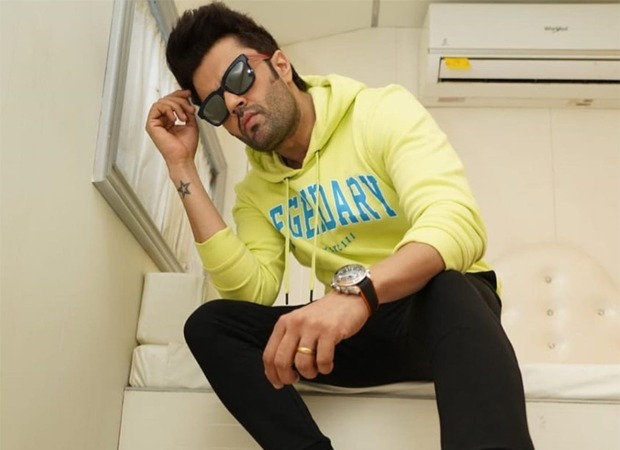 After Ayushmann Khurrana, Maniesh Paul plays the tune of Bella Ciao on piano