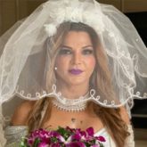 Check out Rakhi Sawant shares unseen pictures from her wedding