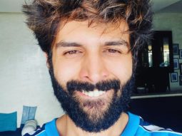 Kartik Aaryan becomes the ‘Sasta Bunny’ on Easter as he sticks out his teeth in this cute selfie