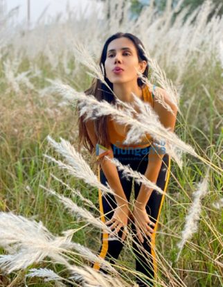 Celeb Photos Of Sonnalli Seygall