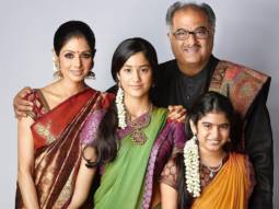 This throwback picture of Sridevi and Boney Kapoor with their daughters Janhvi and Khushi is pretty wholesome
