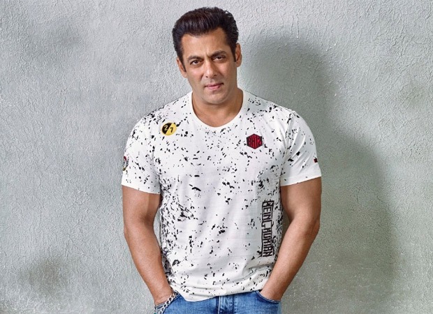 When little Salman Khan unknowingly set Rs. 750 worth of currency notes on fire