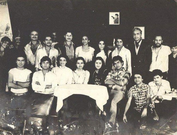 Anupam Kher shares an unseen throwback picture from 1983 and wants fans to guess the actors Anupam Kher shares an unseen throwback picture from 1983 and wants fans to guess the actors