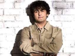 EMOTIONAL – How Sonu Nigam made whole world see his Mom singing on stage?