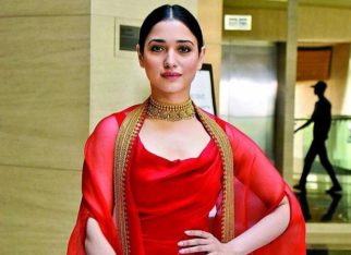 VIRAL: Tamannaah Bhatia’s old picture with Pakistani Cricketer Abdul Razzak in a jewellery store